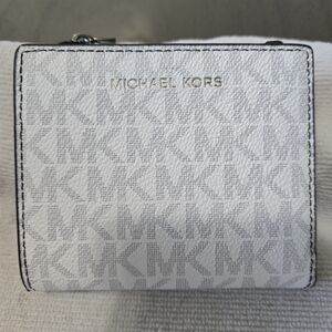 Michael Kors White Wallet